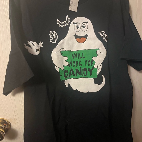 Green & Black Ghost Lives Matter Tee - Picture 1 of 2